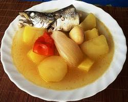 Pescado Cocido Con Caldo