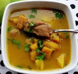 Colí o Sopa de Guineo